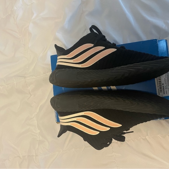 Adidas Sneakers In Great Condition - Picture 2 of 5